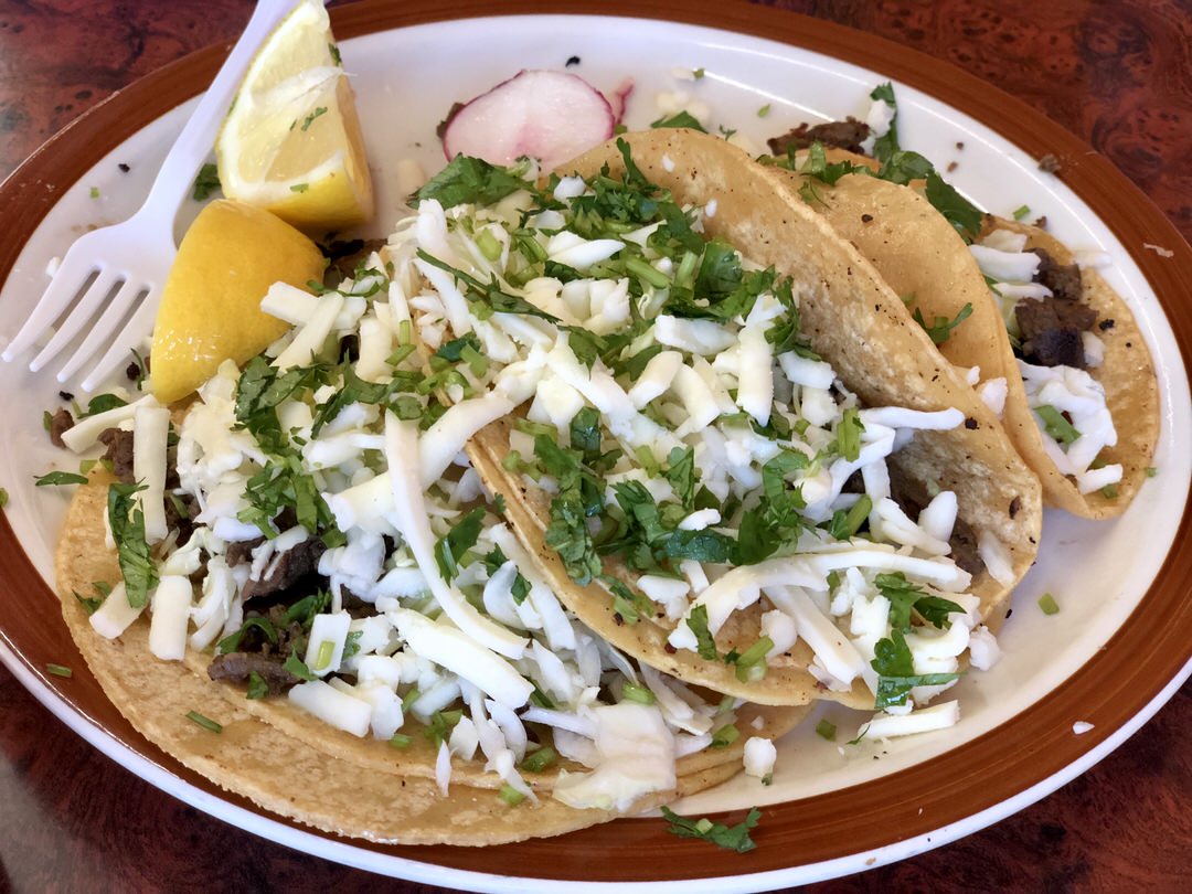 tacos from la elegante in fresno